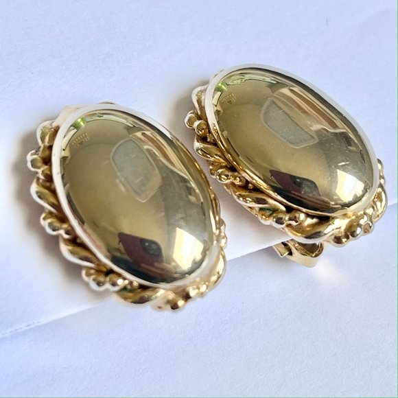 Vintage Oval Victorian Clip On Earrings Gold Plated 70's Smooth Finish Estate - Picture 4 of 13